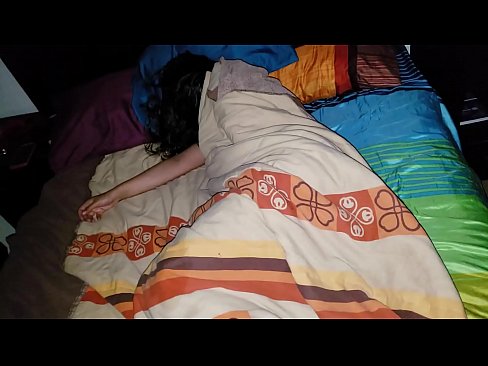 ❤️ Styvbarn som skäller ut sin unga styvmor medan hon sover. ️❌ Porno vk at us ❌️